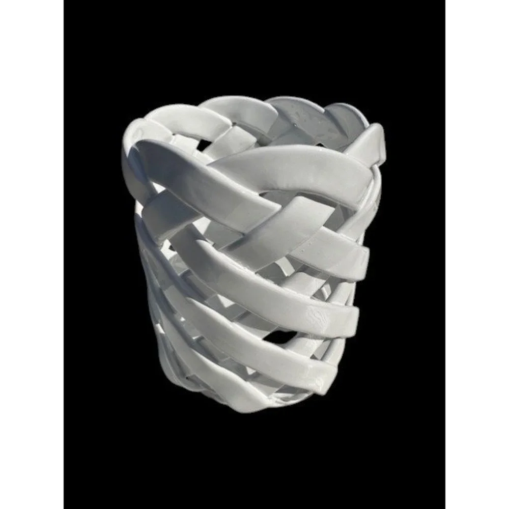 Primogi Italy White Ceramic Rooster Lattice‎ Basketweave Vase Utensil Holder 6in